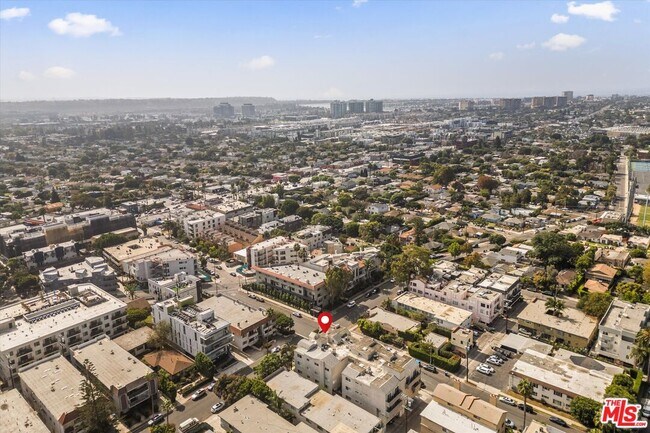 Building Photo - 12773 Caswell Ave