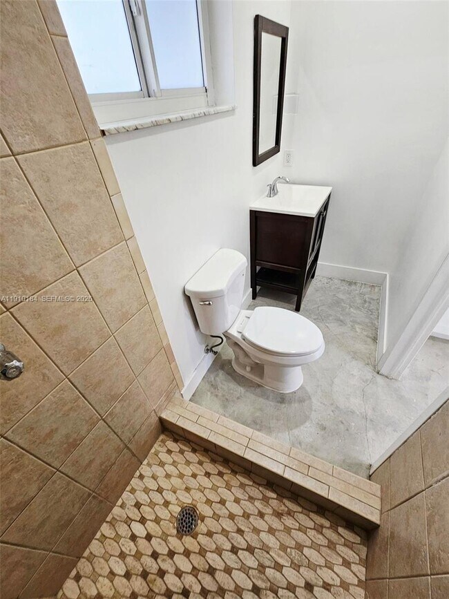 Building Photo - 9301 SW 37th St