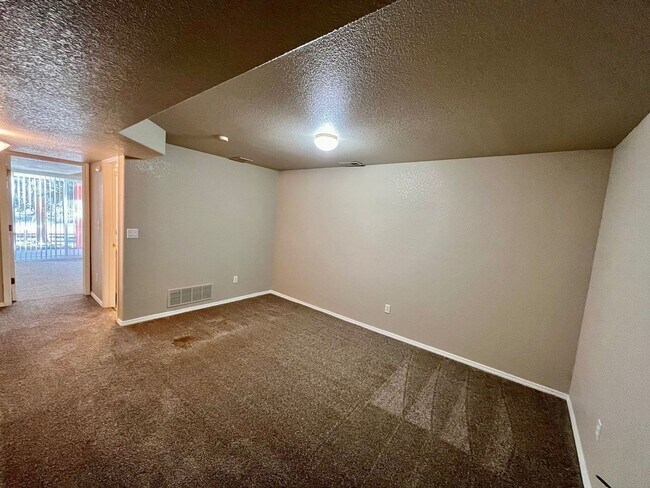 Building Photo - 7877-7895 Antelope Valley Point