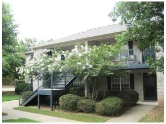 Primary Photo - Heatherwood Apartments