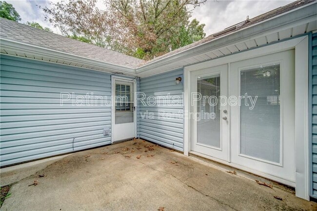 Building Photo - 5113 Hill Farm Dr NE