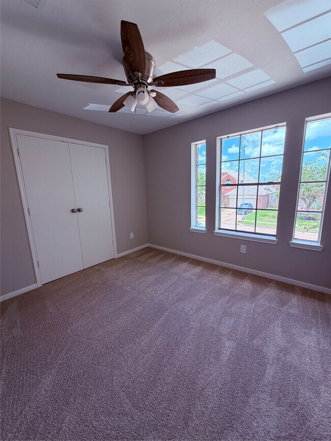 Building Photo - 22803 Tara Way Dr