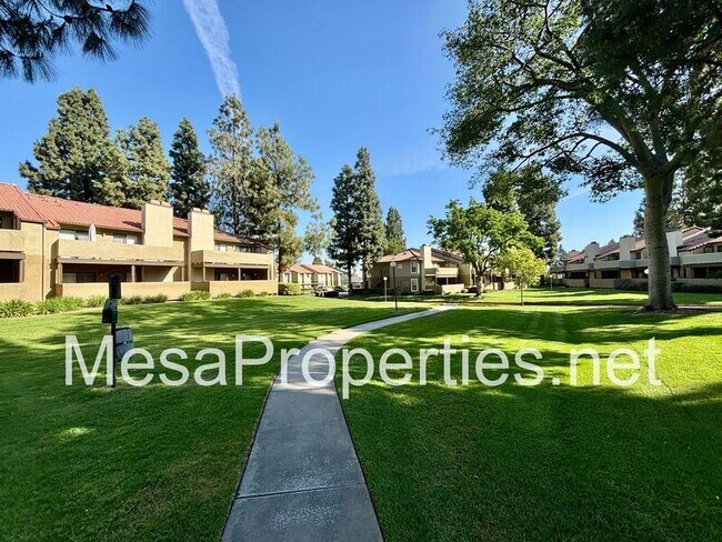 Building Photo - 10151 Arrow Rte Rd