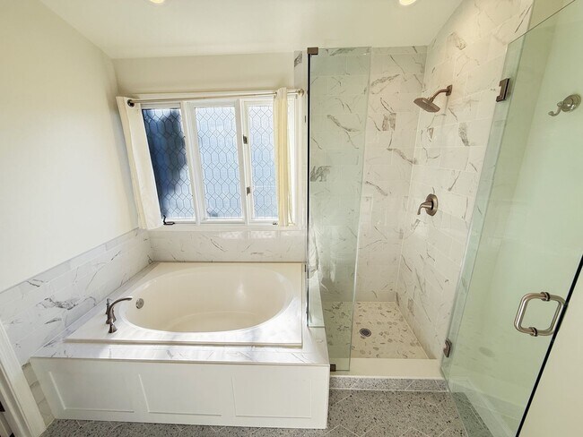 Building Photo - 10130 Treble Ct