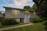Building Photo - 2480 Collegewood St