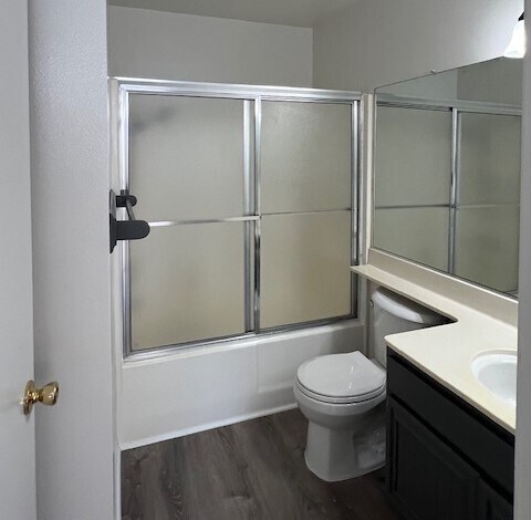 Guest Bath - 20321 Rue Crevier