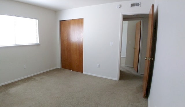 Building Photo - Two Bedroom East Boulder