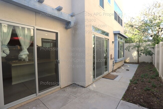 Building Photo - 2041 N Orange Olive Rd