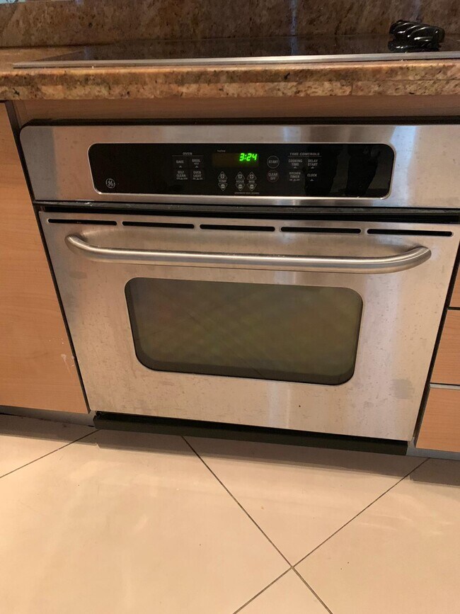 Building Photo - 2275 Biscayne Blvd Blvd