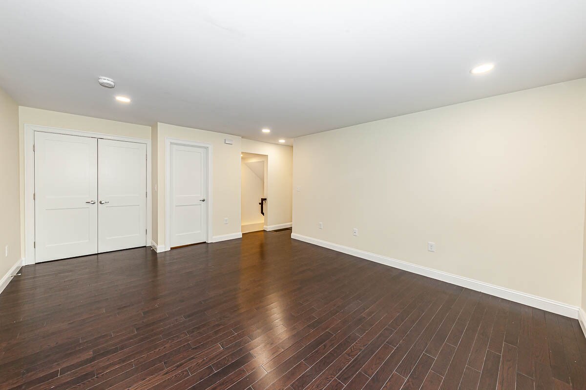 Building Photo - 28 Albion St