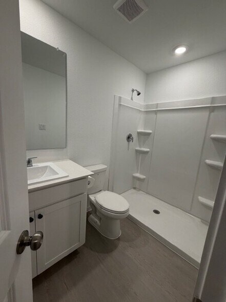 Building Photo - 12128 Steeplechase Dr