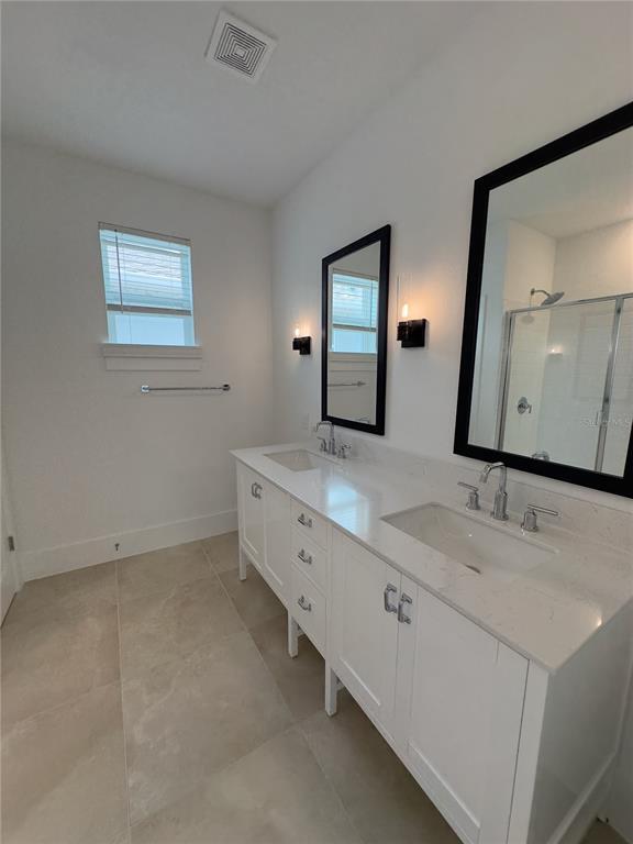Building Photo - 12560 Westhaven Oak Dr