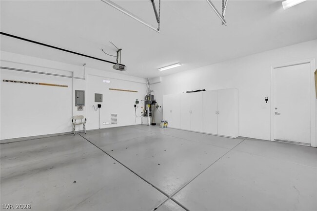 Building Photo - 2357 Wisconsin Dells Dr