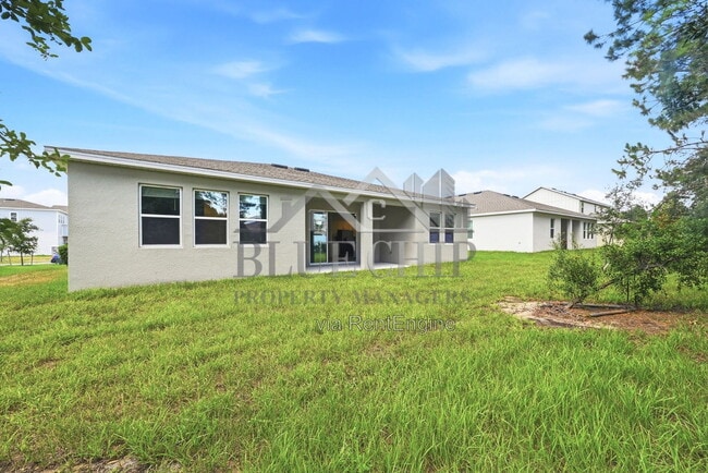 Building Photo - 3048 Country Side Dr