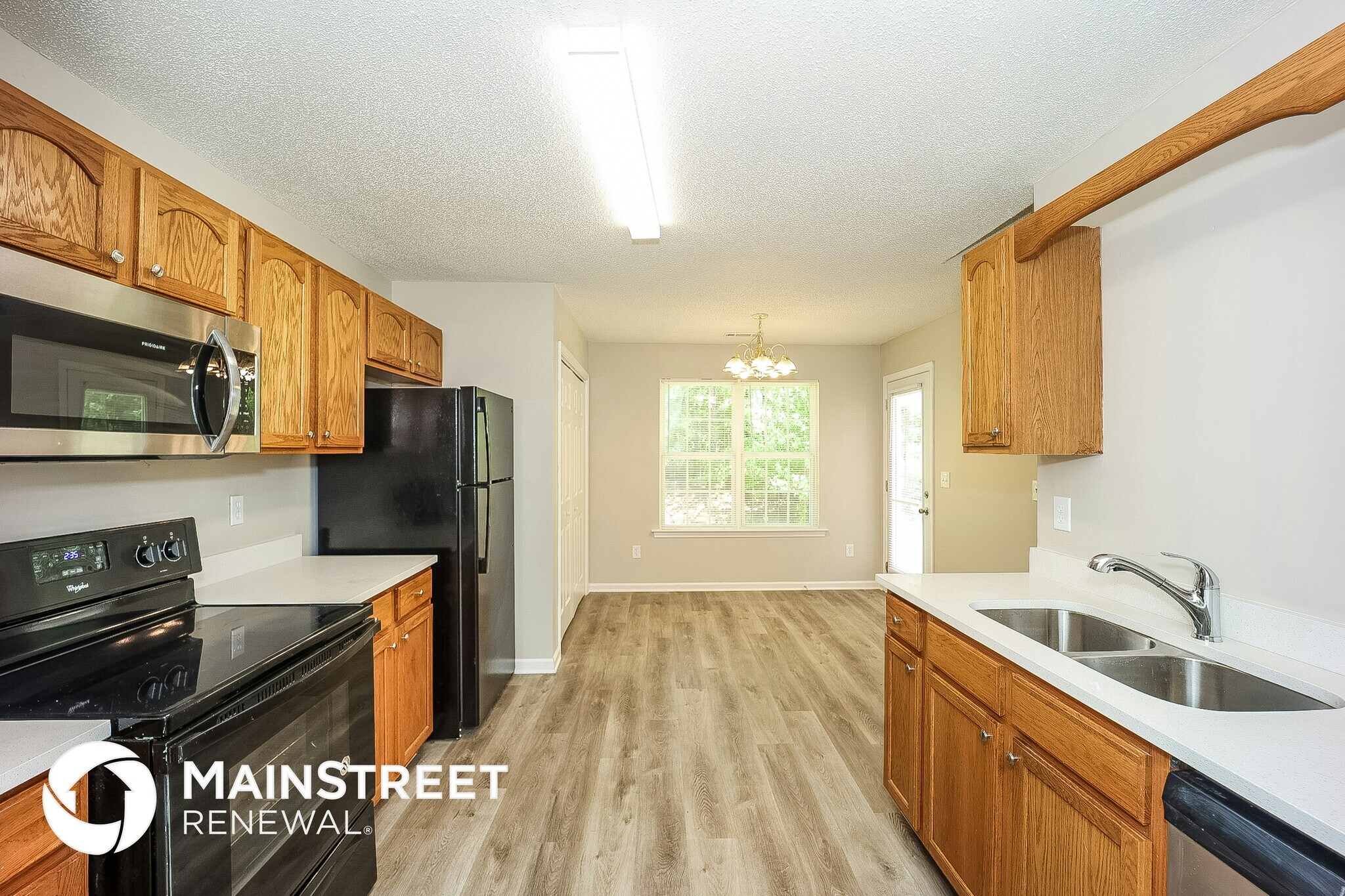 Building Photo - 64 Mineral Springs Ln