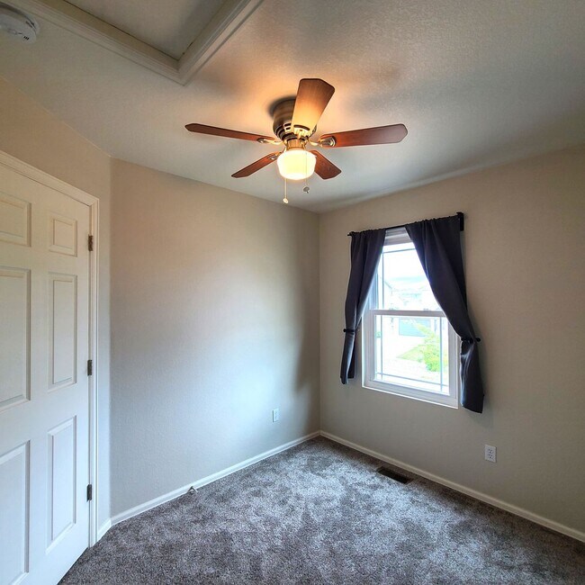 Building Photo - 6316 Riverdale Dr