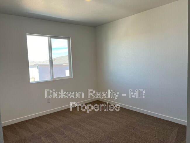 Building Photo - 8923 Wolf Moon Dr