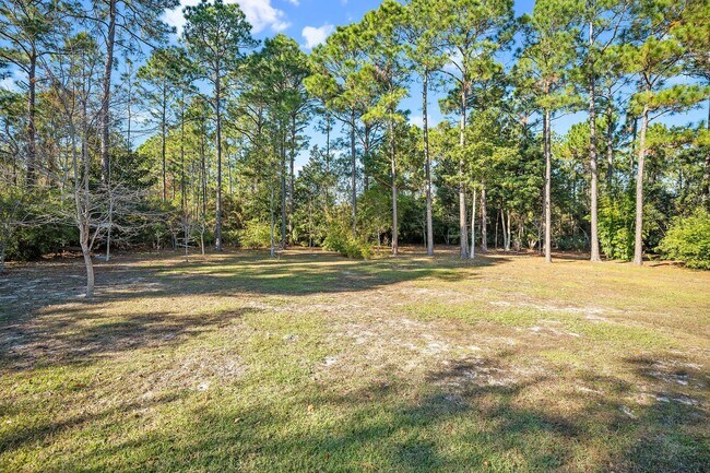 Building Photo - AVAILBALE NOW!