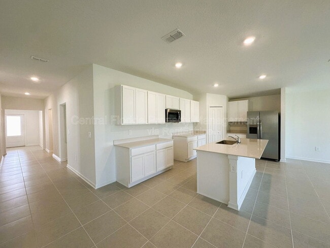 Building Photo - 3489 Chinotto Dr