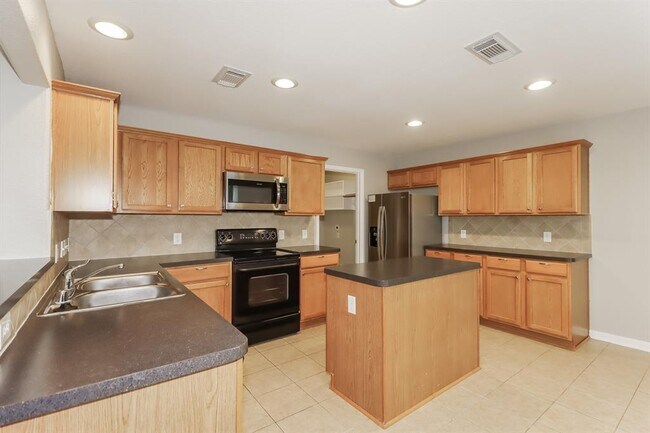Building Photo - 4750 Chisholm Hollow Ct