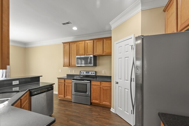 Building Photo - 363 Sanctuary Park Dr