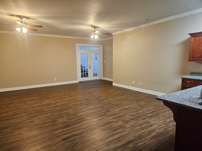 Building Photo - City of Maryville 37801 - 2 Bedroom, 2 bat...