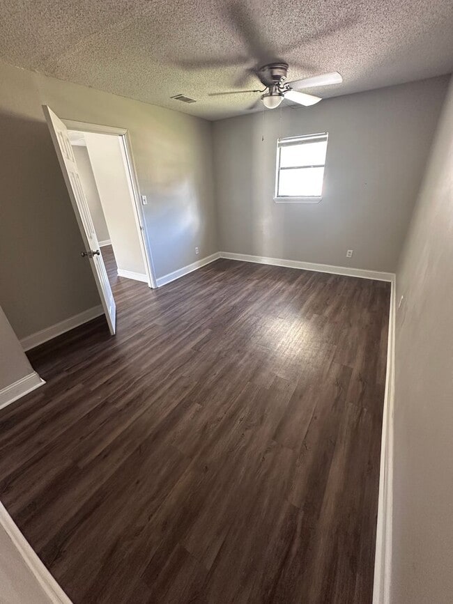 Building Photo - 1507c O'Neal Dr