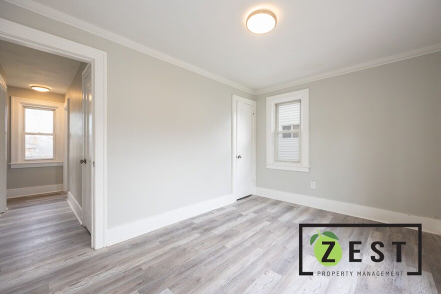 Building Photo - COME SEE!!!! AMAZING HOME!