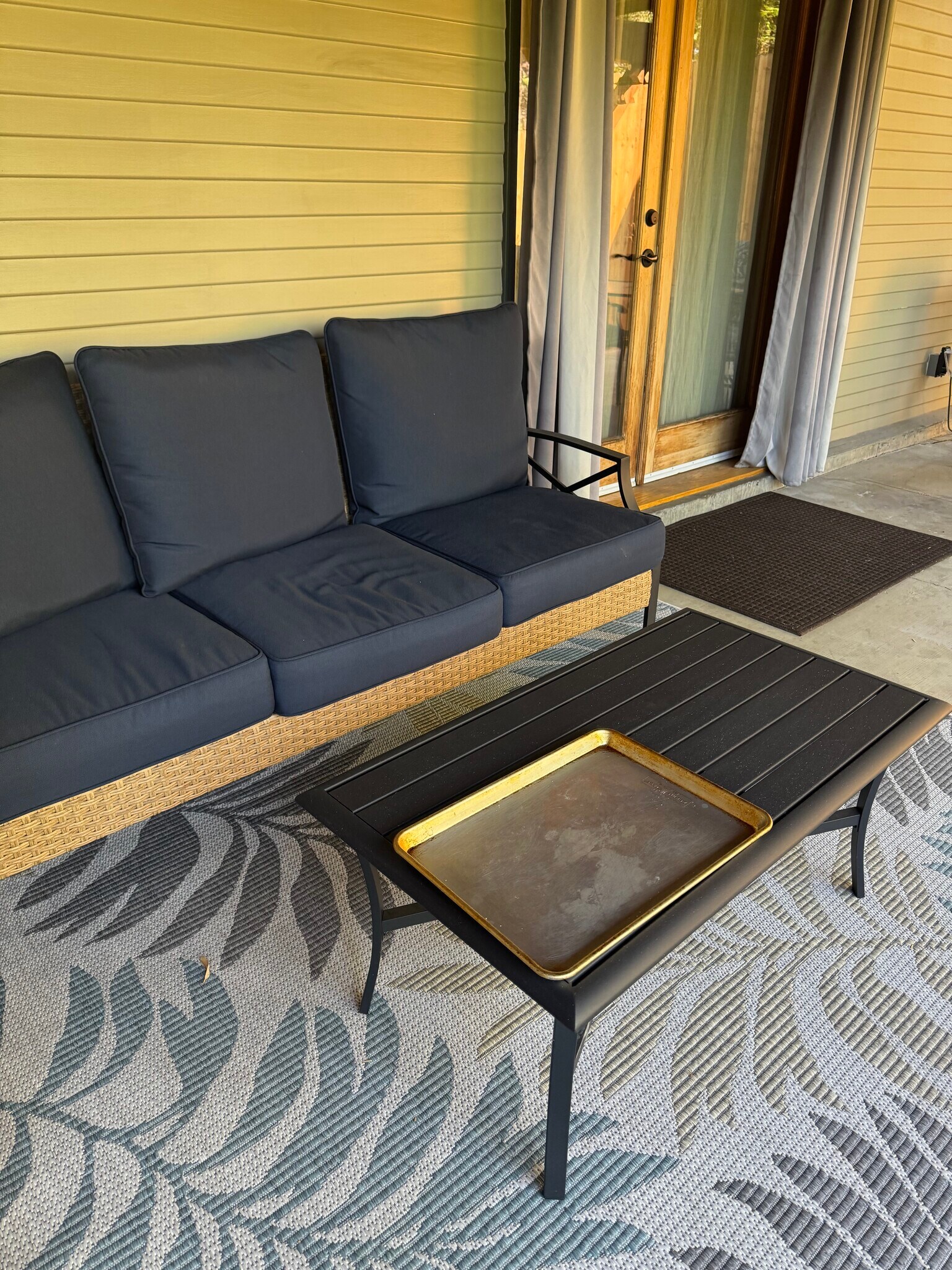 Building Photo - 966 Manzanita St