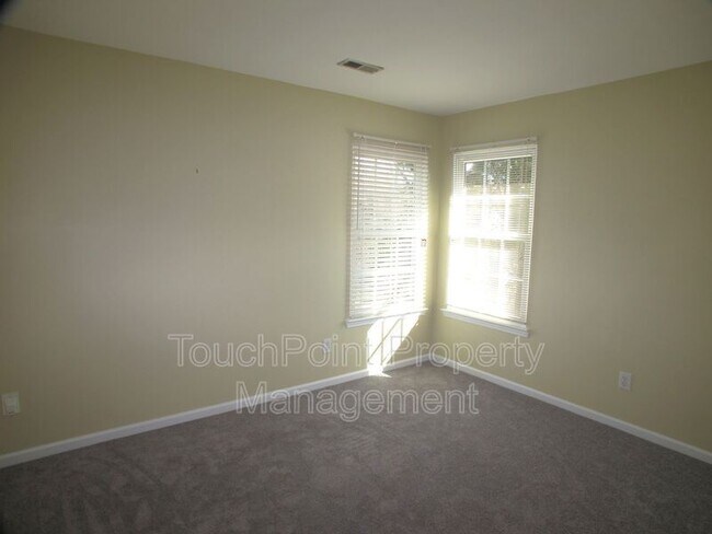 Building Photo - 6532 Outerbridge Lane