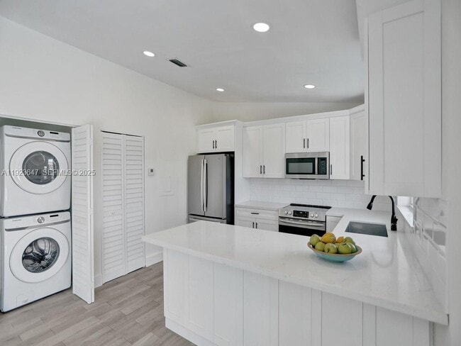 Building Photo - 13529 SW 62nd St