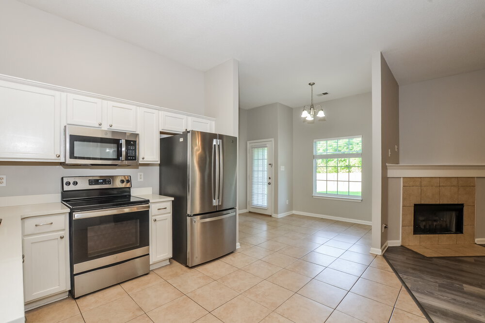 Building Photo - 8280 Dexter Ridge Cove E