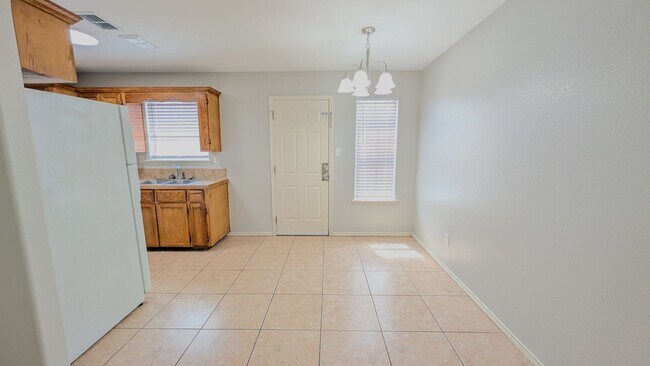 Building Photo - 20588 Alta Vista Ct