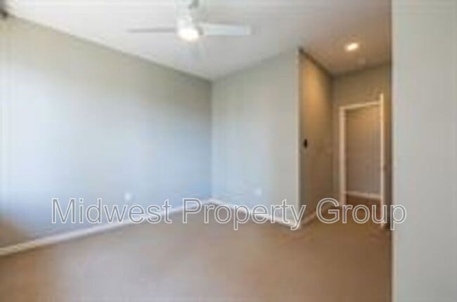 Building Photo - 4100 Lindell Blvd