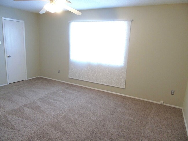 Building Photo - North Central Location