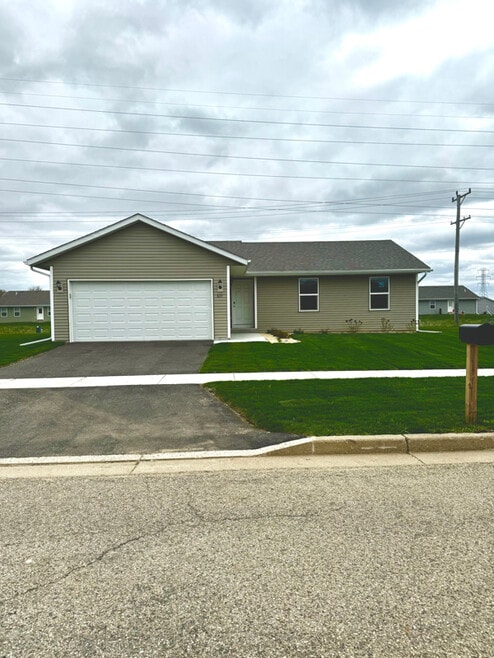 Building Photo - 839 Foley Rd