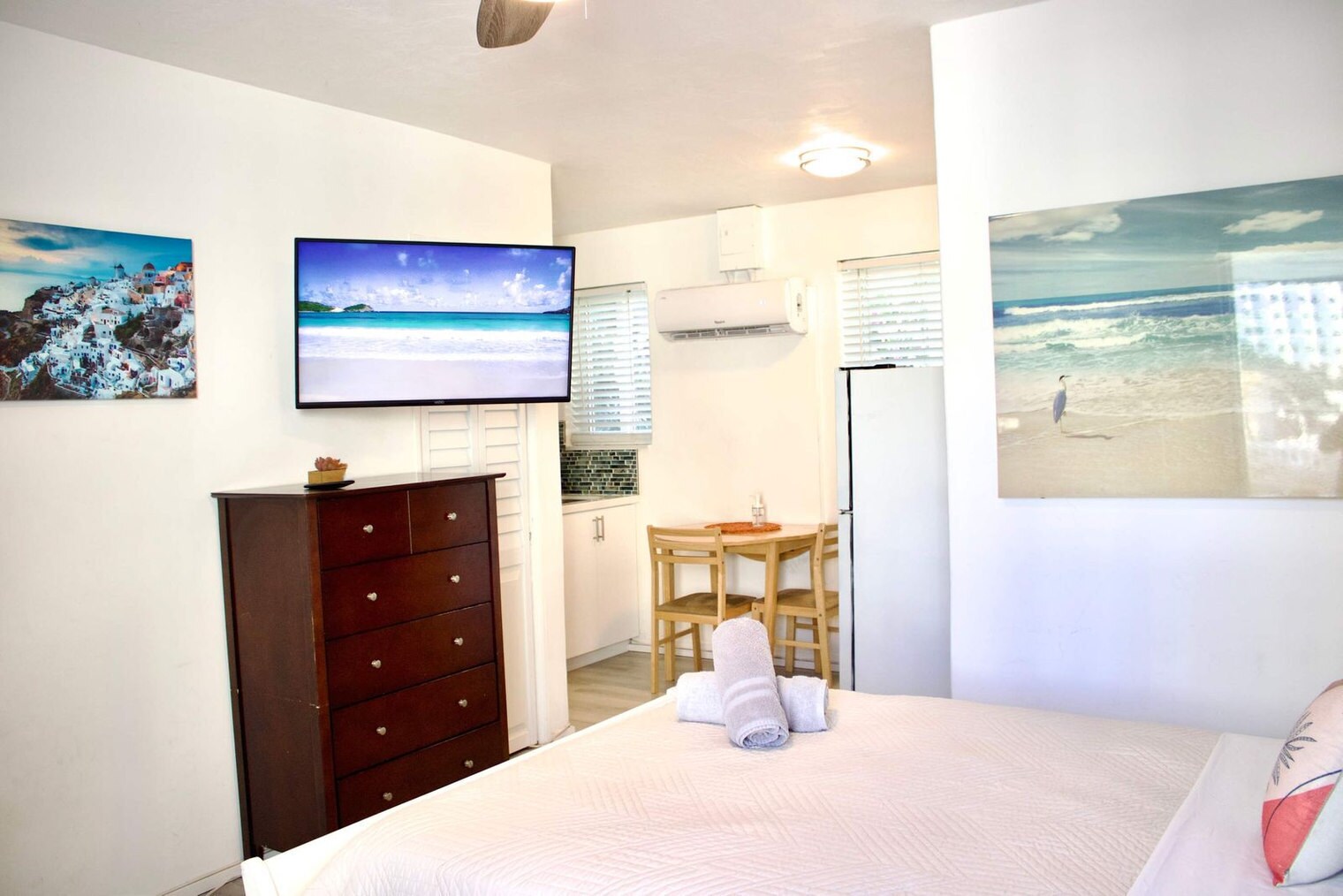 Building Photo - 329 Madison St