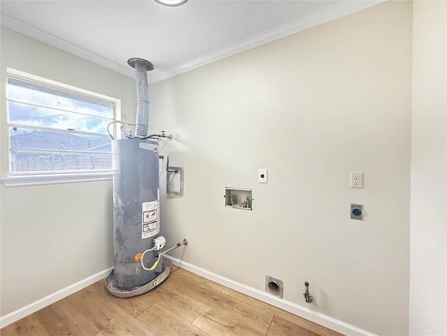 Building Photo - 2733 W Friendship Dr