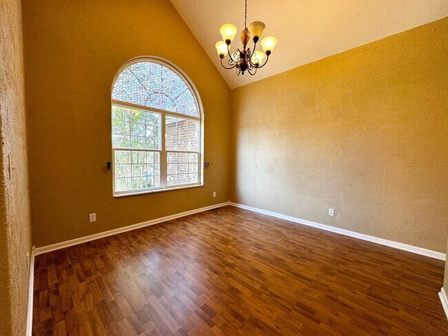 Building Photo - 134 Ridgeview Dr