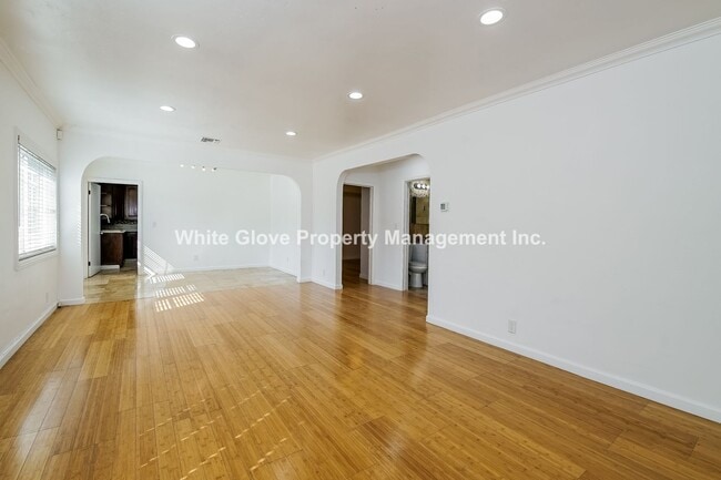 Building Photo - Remodeled 1924 3 Bedroom LA Home