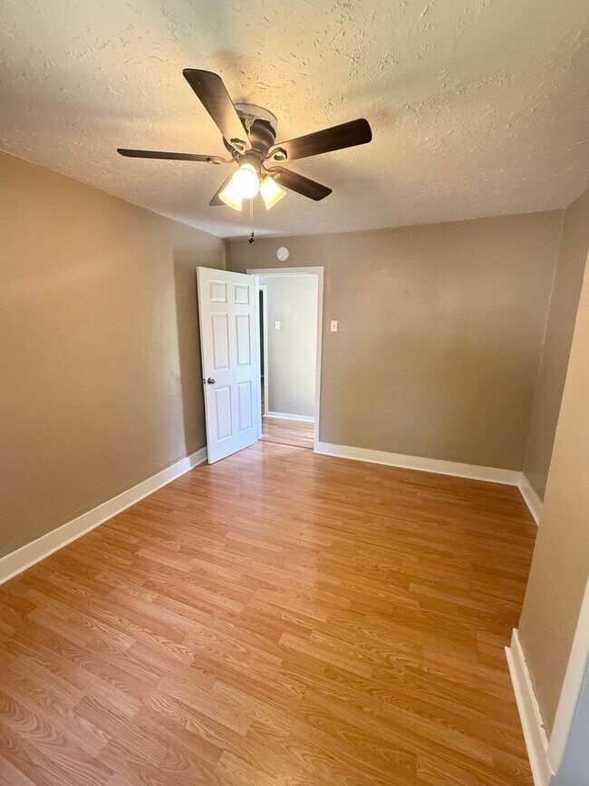 Building Photo - 3 Bed, 1.5 Bath in Overbrook/ Brookline for rent- Huge yard and great layout!