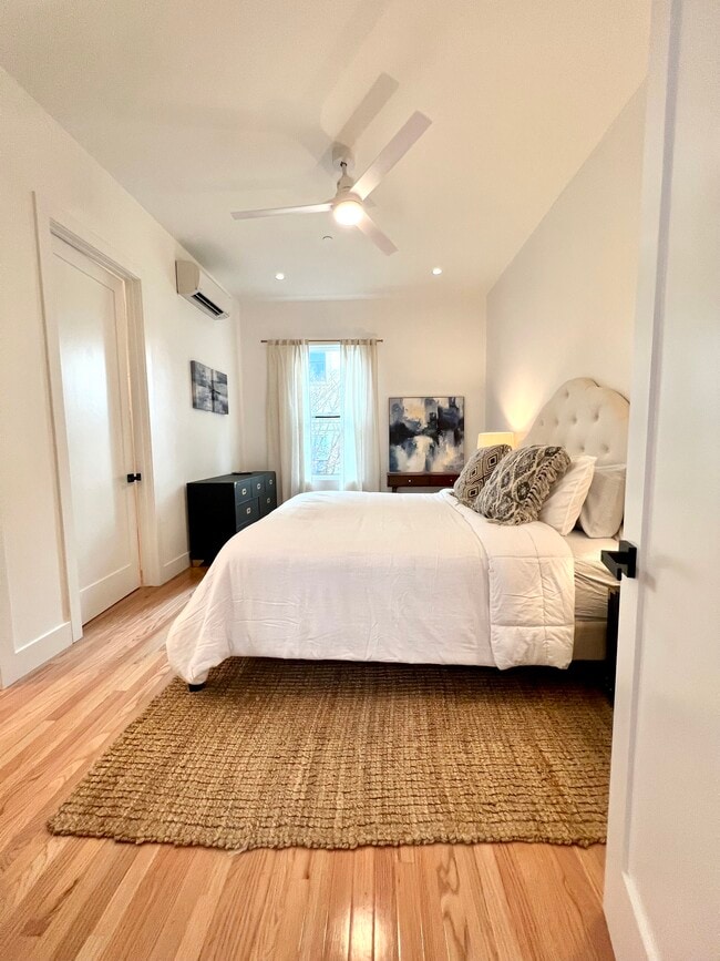 Building Photo - 1112 Tomato Aly