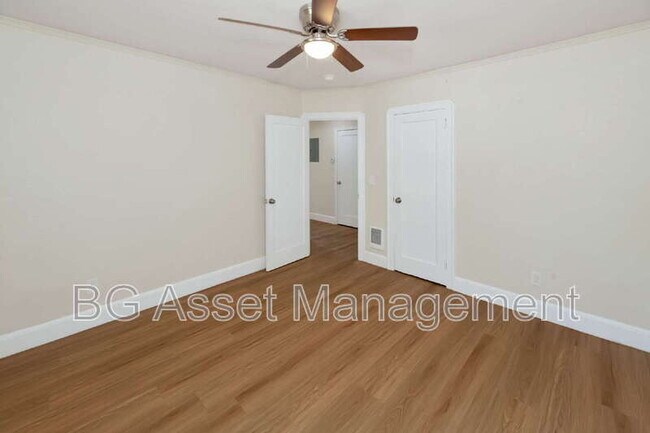 Building Photo - 2801 Sabral Cir
