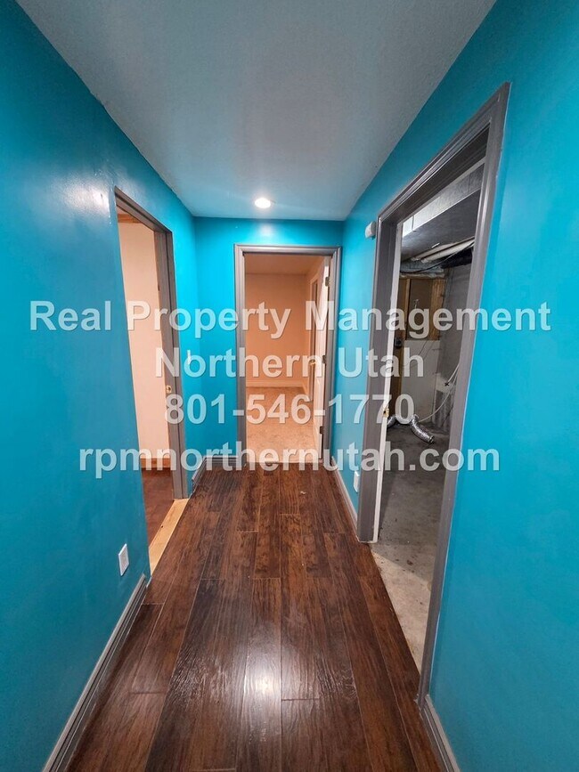 Building Photo - 2784 S 850 W