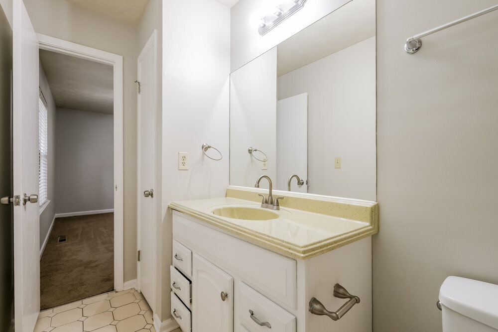 Building Photo - 6230 Littleton Dr