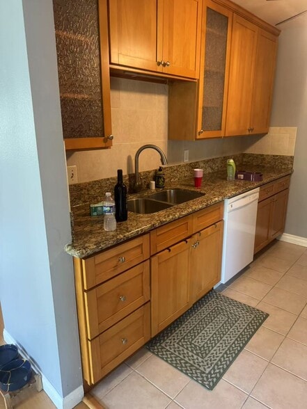 Building Photo - 4866 Via Colina