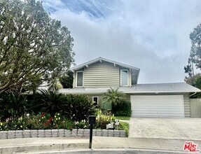 Building Photo - 13778 Raywood Dr