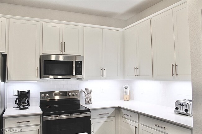 Building Photo - 15405 Grn Acrs Ave