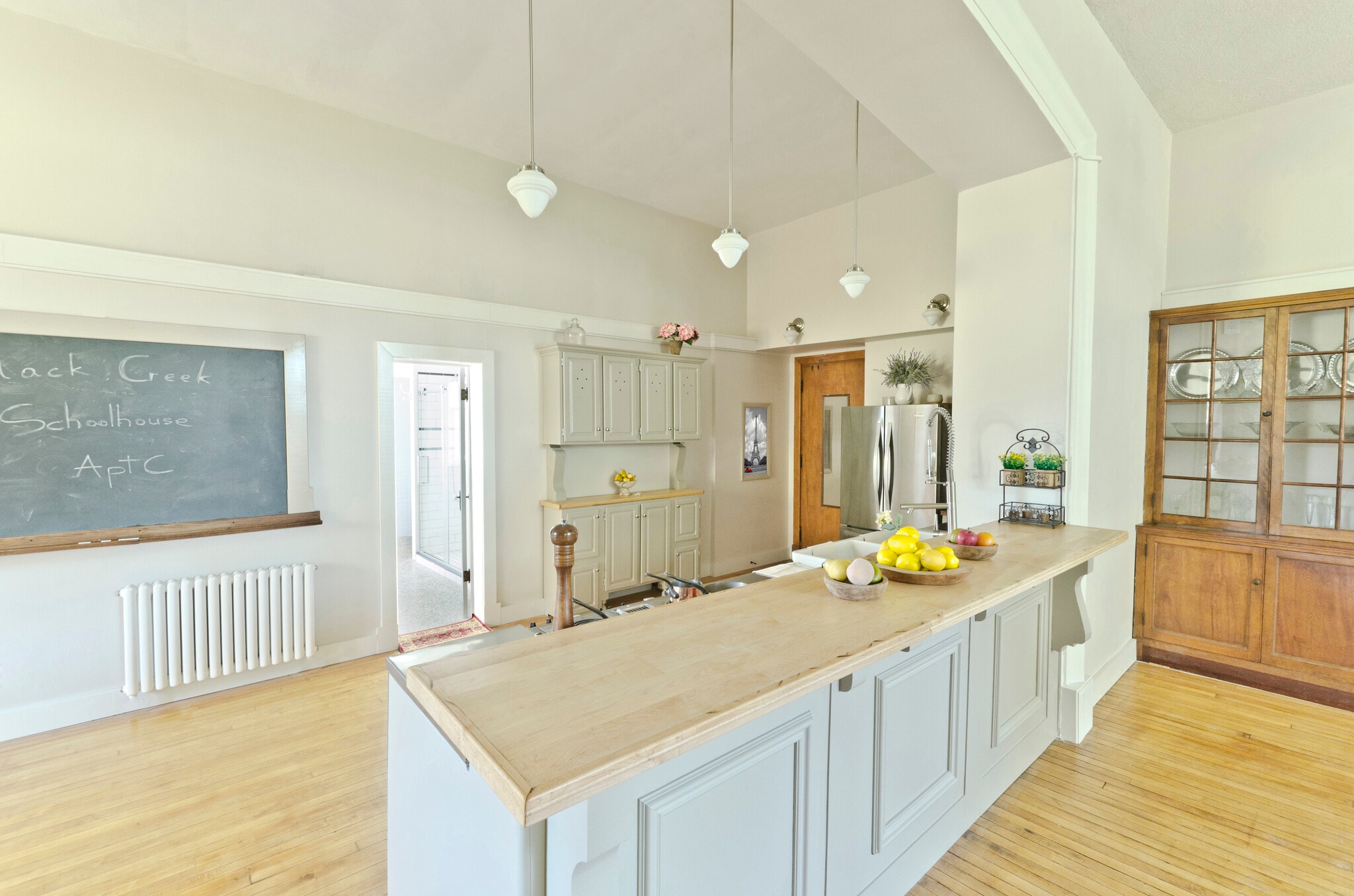 Bar - 6418 Habgood Rd