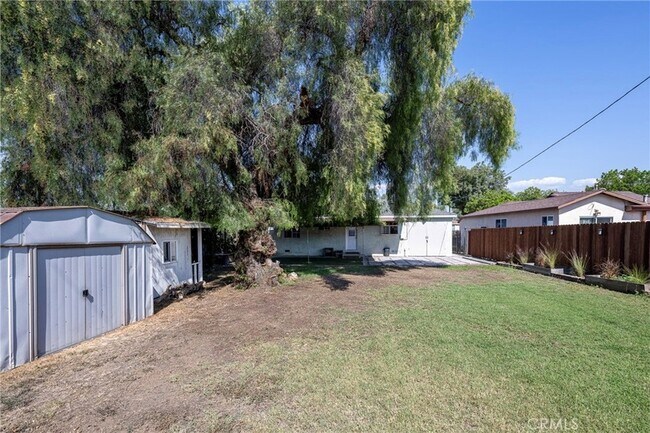 Building Photo - 13616 Hermes St